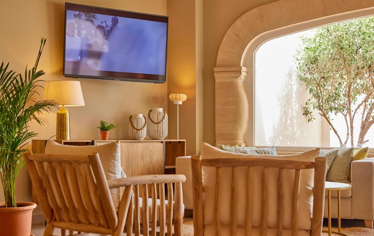 Universal Hotel Cabo Blanco - Adults Only Colonia de Sant Jordi Exterior foto