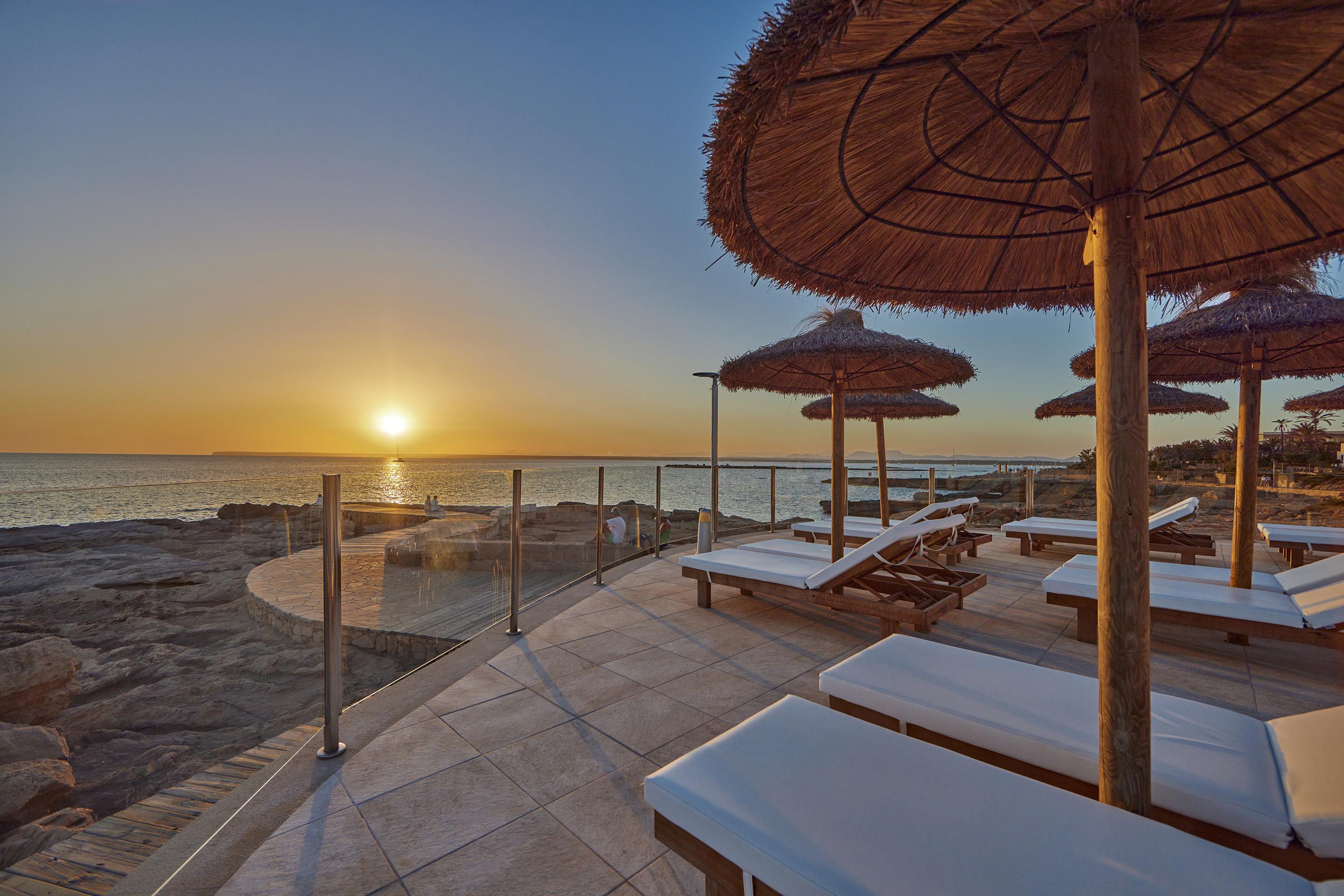 Universal Hotel Cabo Blanco - Adults Only Colonia de Sant Jordi Exterior foto