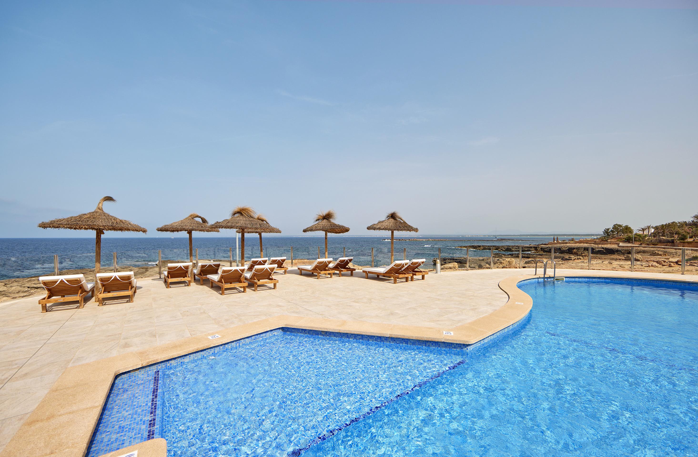Universal Hotel Cabo Blanco - Adults Only Colonia de Sant Jordi Exterior foto