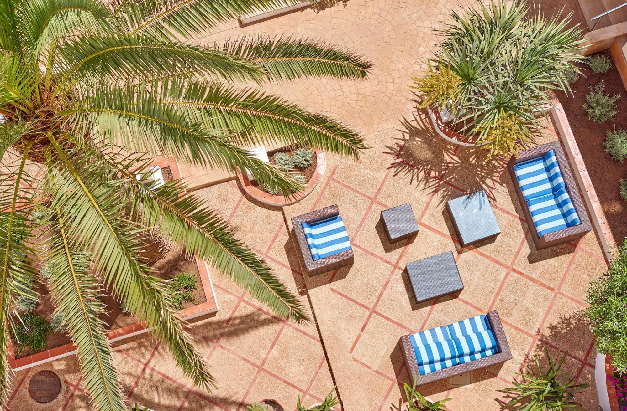 Universal Hotel Cabo Blanco - Adults Only Colonia de Sant Jordi Exterior foto